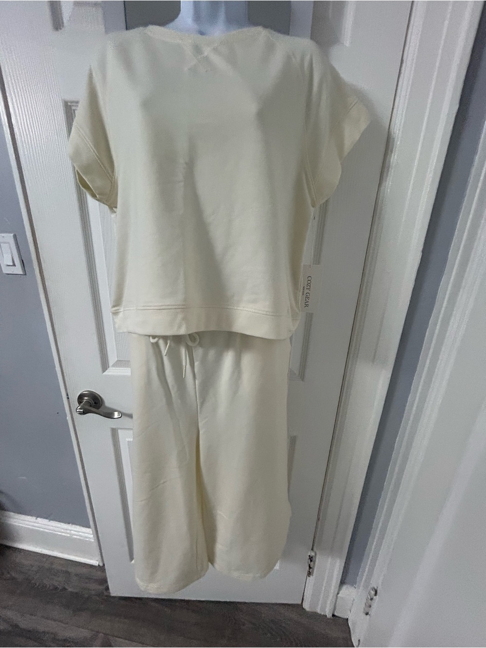 Casual Cream Short-Sleeve Jumpsuit & Wide-Leg Romper Set